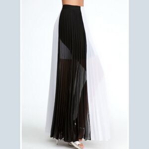 Bebe Pleated Colorblock Maxi Skirt size S